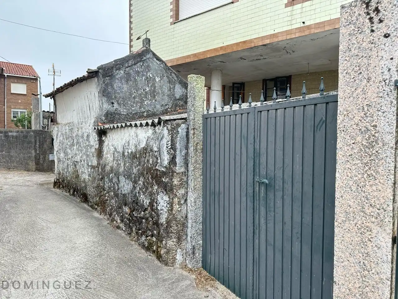 Vista exterior de Casa o xalet en venda en Marín amb Jardí privat i Traster