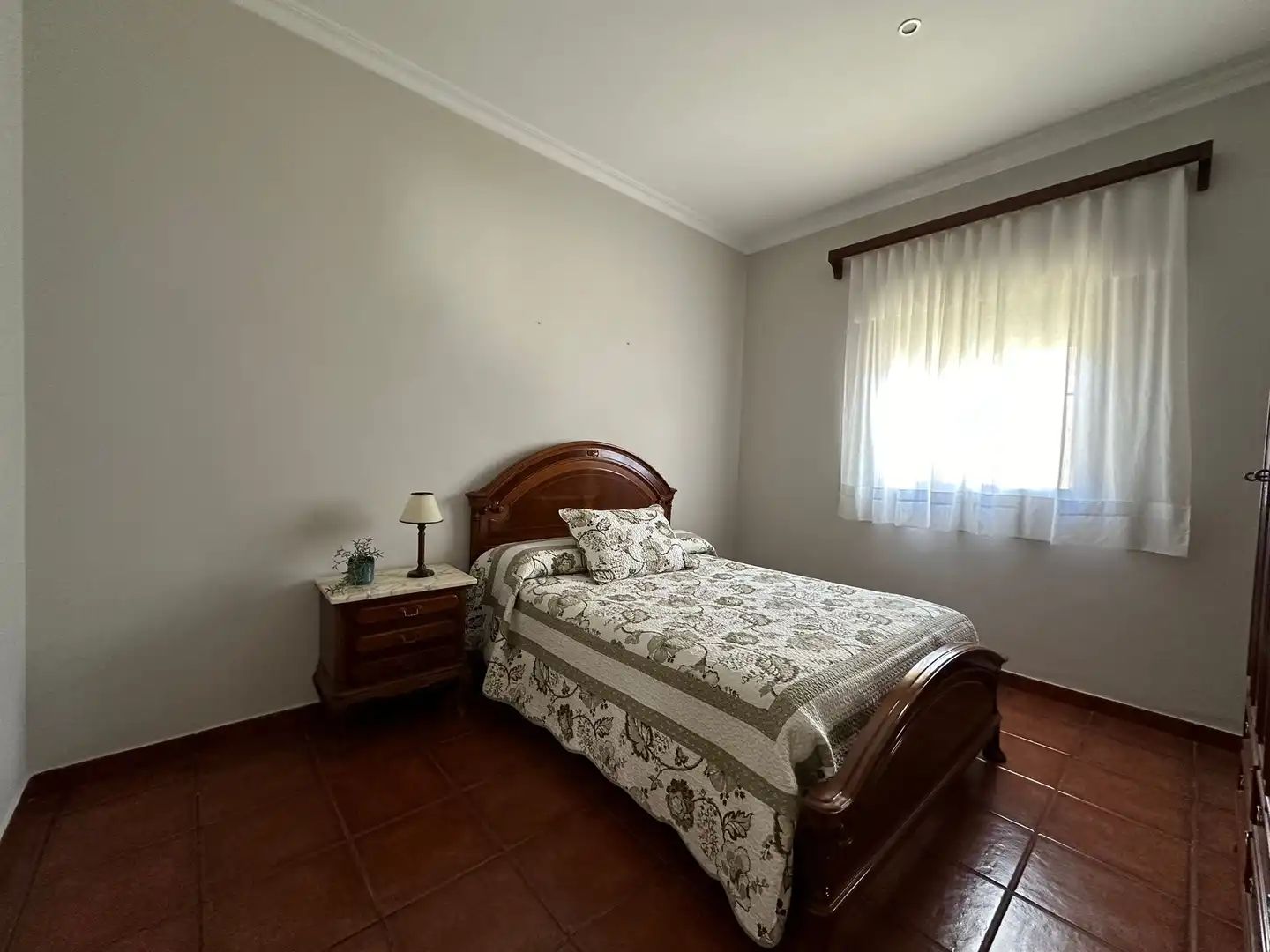 Dormitori de Casa o xalet en venda en Magacela amb Jardí privat, Terrassa i Piscina