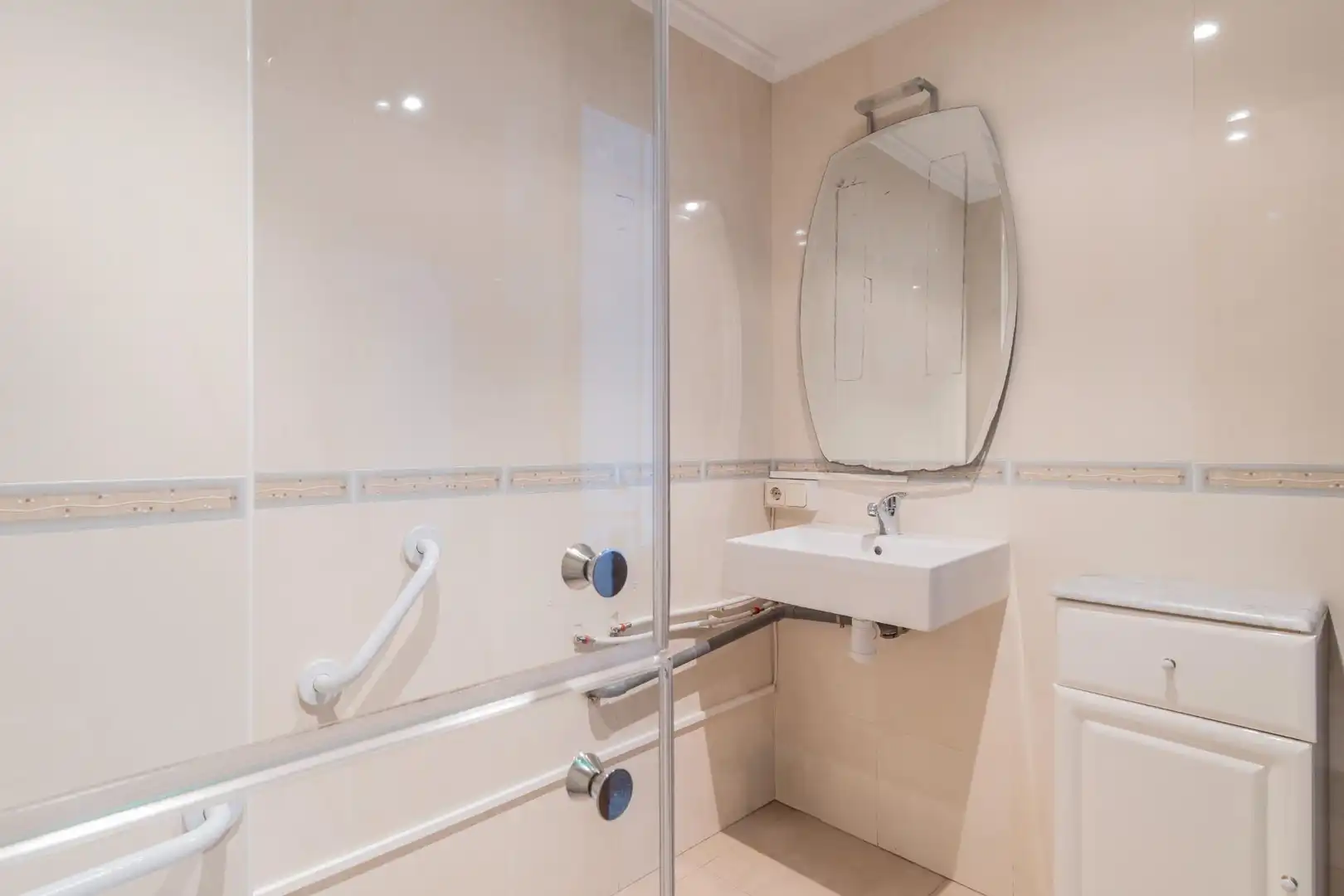 Badezimmer von Wohnung zum Verkauf in Valencia mit Klimaanlage