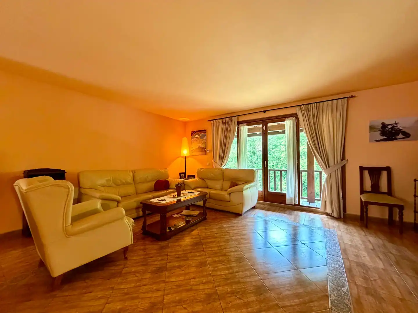 Sala d'estar de Casa adosada en venda en Vielha e Mijaran amb Calefacció, Parquet i Terrassa