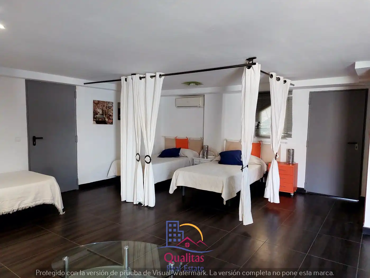 Habitación de Casa adosada de alquiler en Oliva con Aire acondicionado, Calefacción y Terraza
