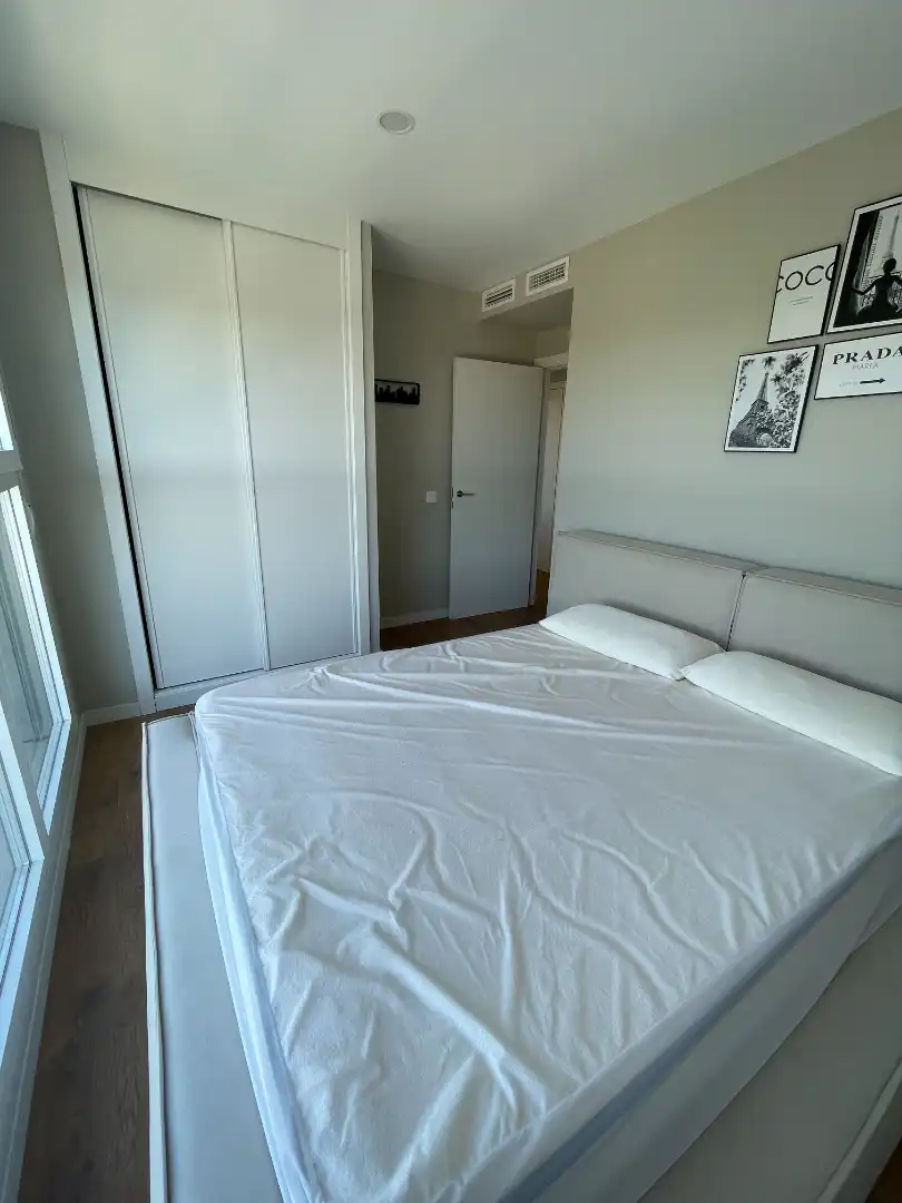 Dormitori de Apartament de lloguer en Badajoz amb Aire condicionat, Calefacció i Parquet