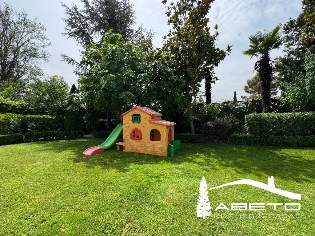Jardín de Casa o chalet en venta en Madrid