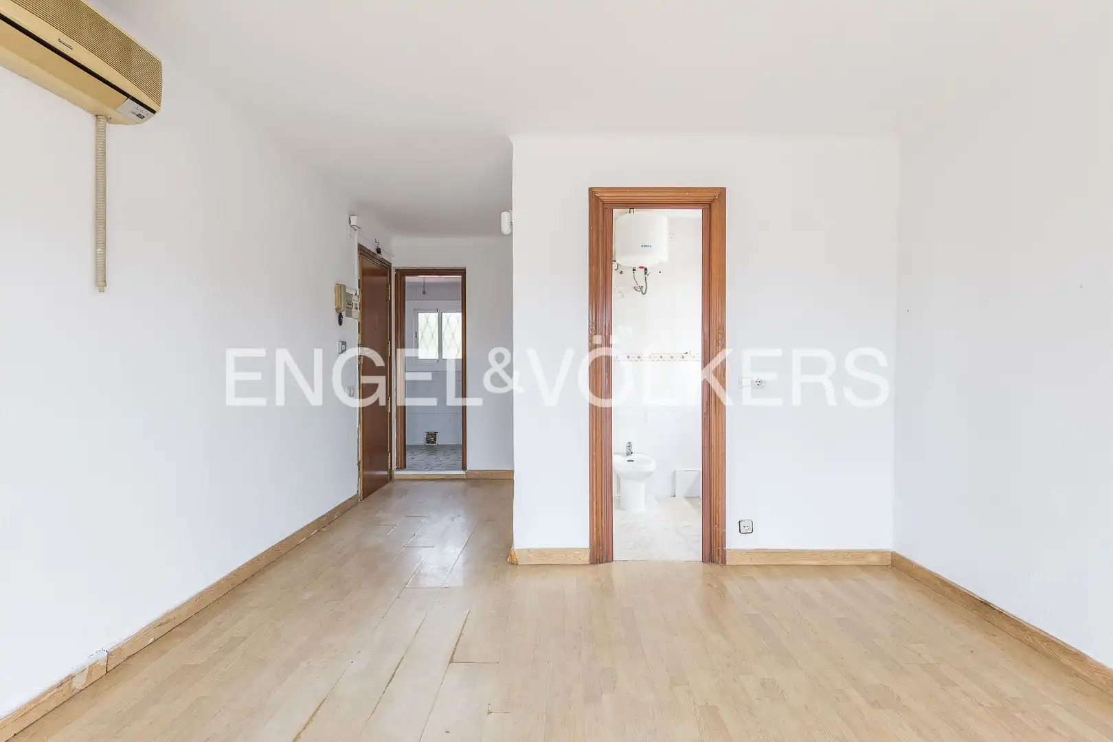 Attic for sale in Castelldefels  with Air Conditioner, Heating and Parquet flooring