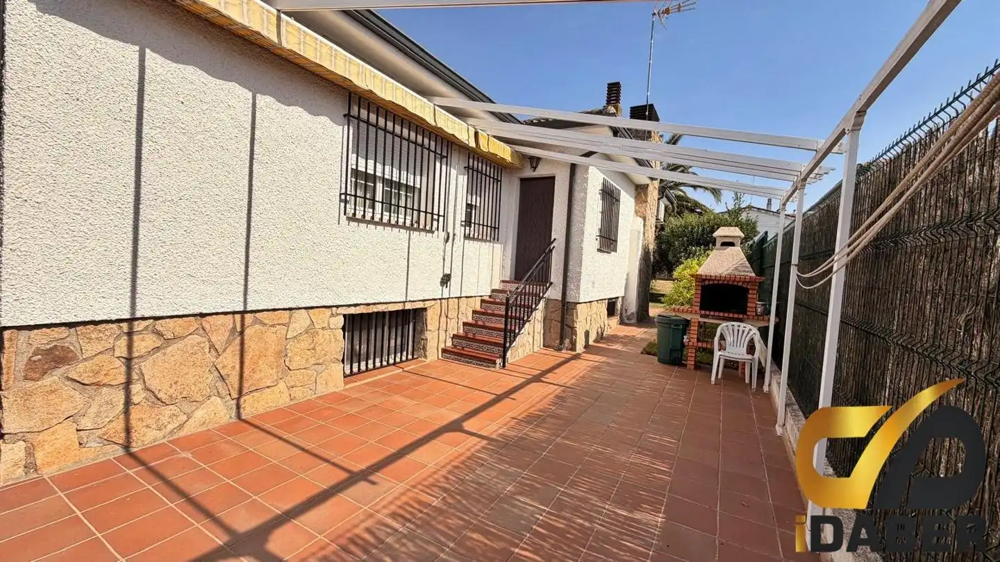 Exterior view of Houses for sale in Carranque  with Air Conditioner, Heating and Private garden