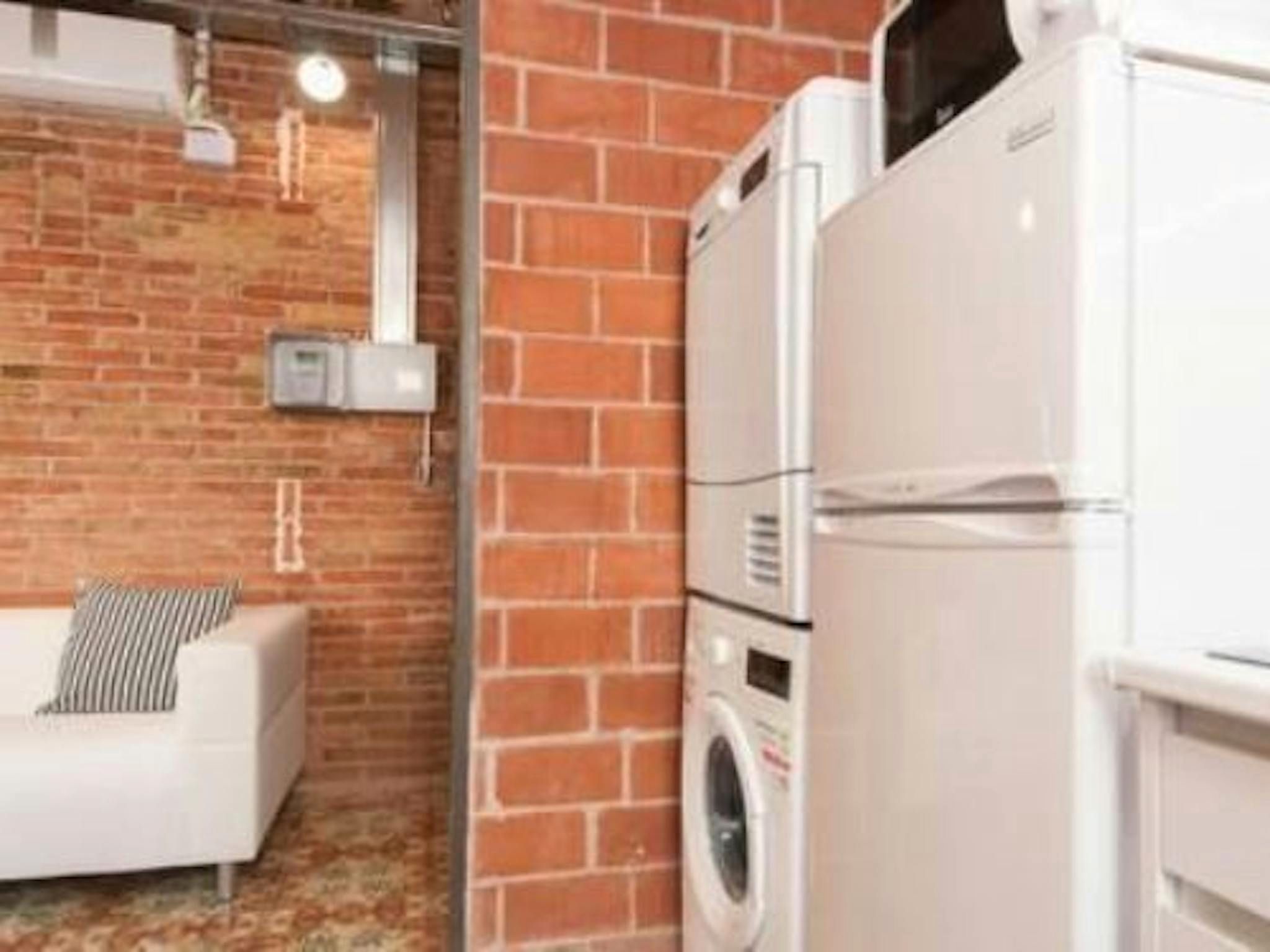 Dormitori de Pis de lloguer en  Barcelona Capital amb Aire condicionat, Calefacció i Moblat