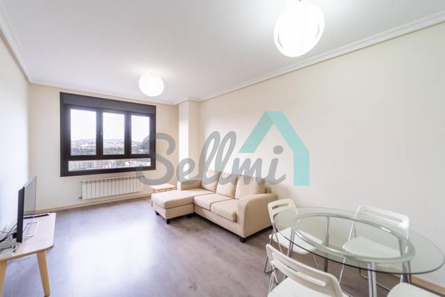 Piso en Venta en Matilde De La Torre en Roces