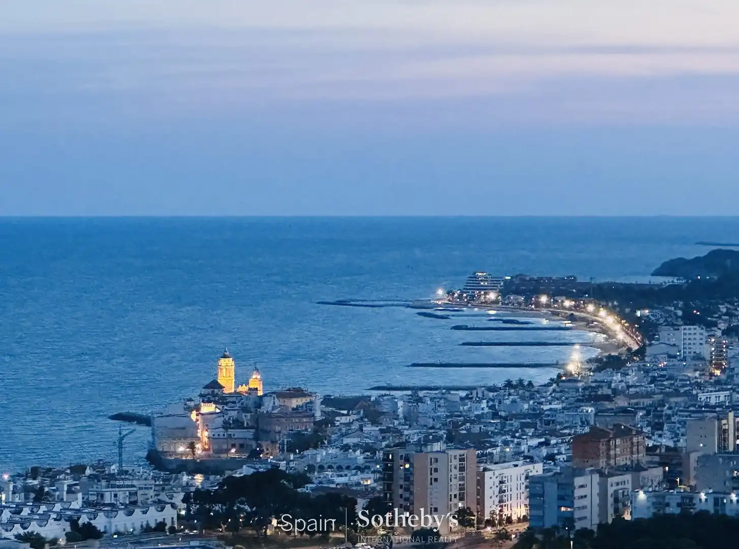 Vista exterior de Casa o xalet en venda en Sitges amb Aire condicionat, Calefacció i Jardí privat
