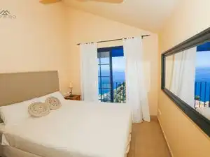Bedroom of Flat for rent in Almuñécar  with Air Conditioner, Terrace and Furnished