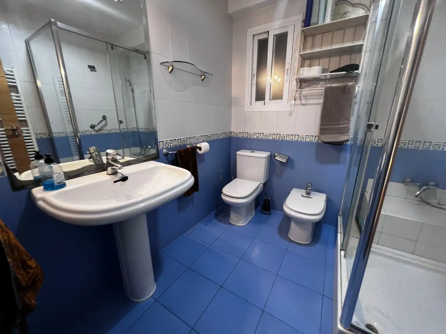 Piso con ascensor en venta en Doctor fleming 39