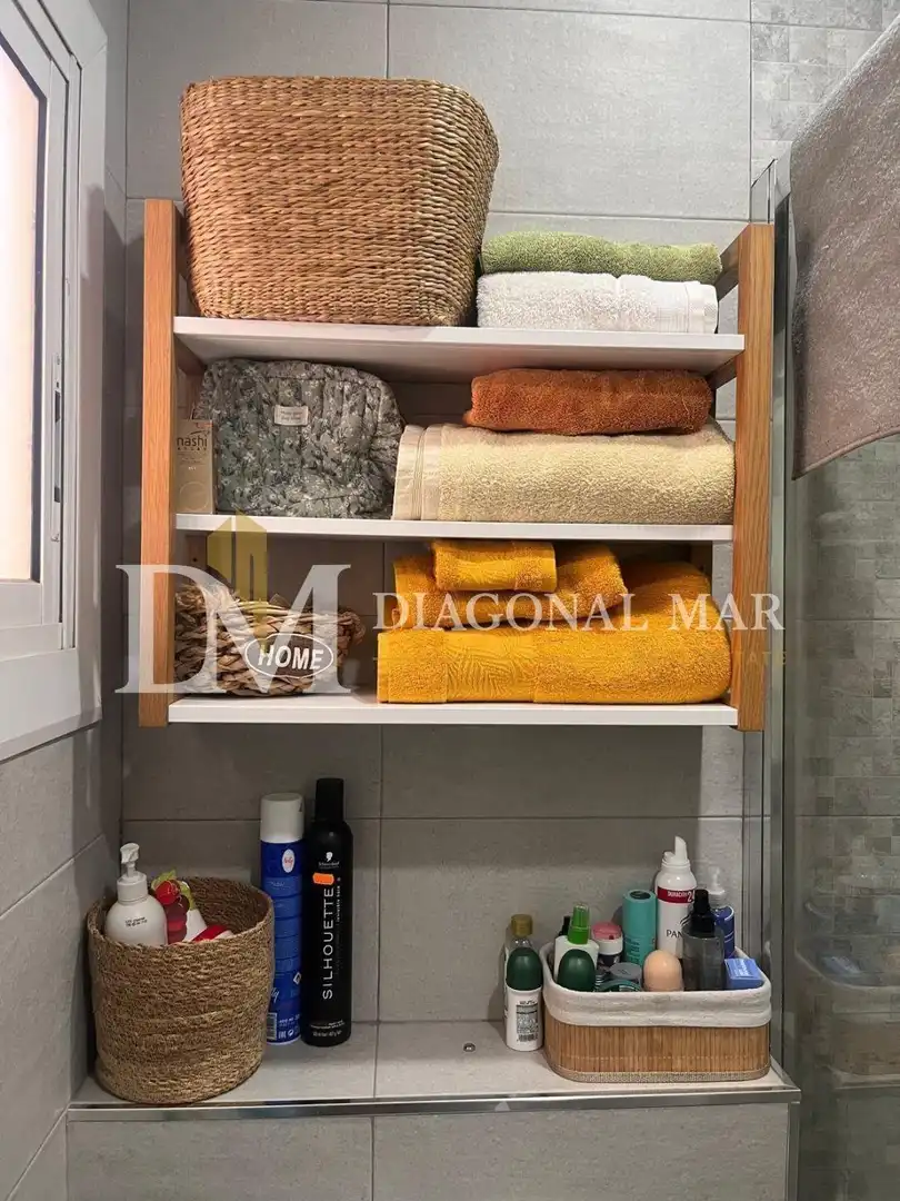 Bathroom of Flat for sale in Riera