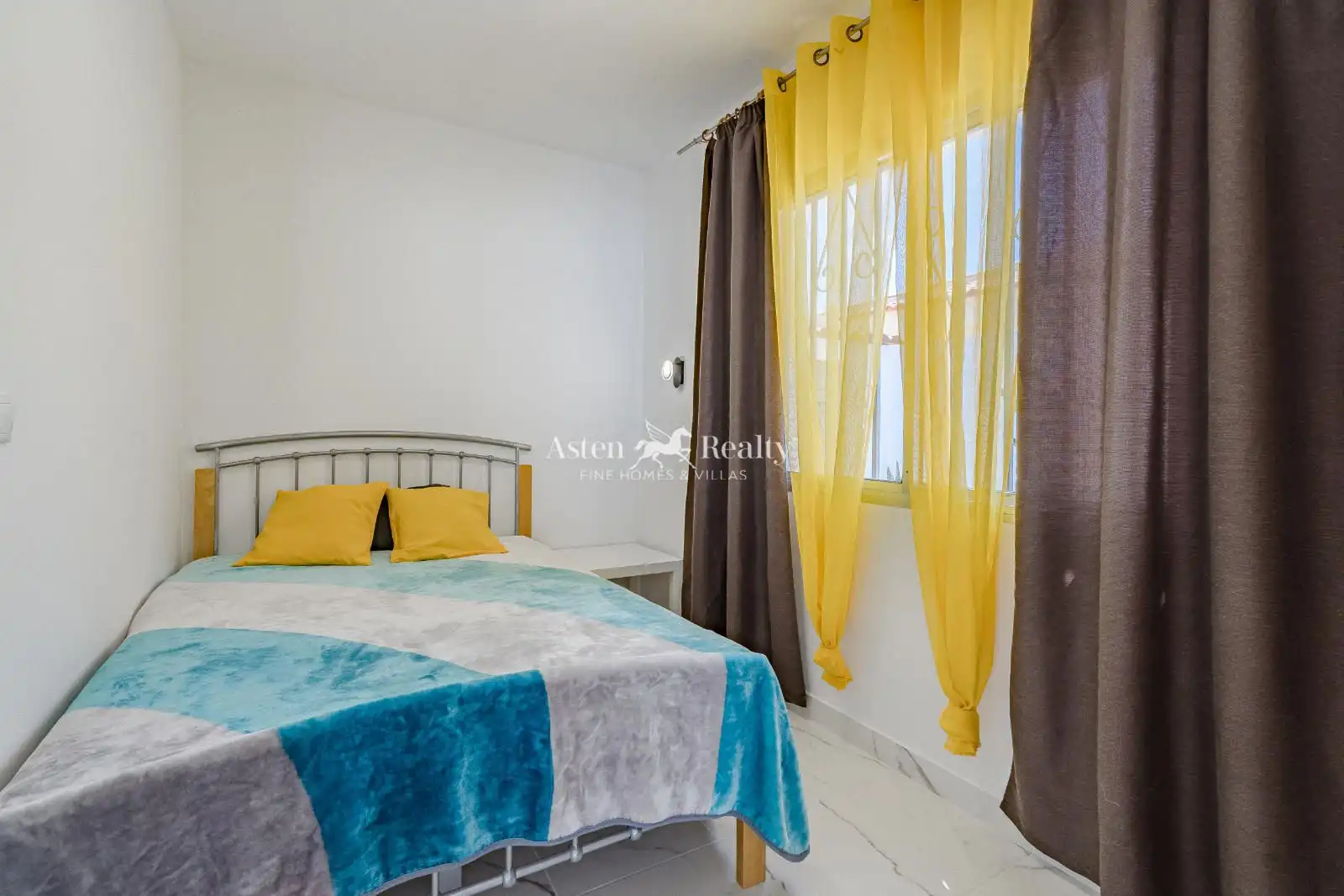 Dormitori de Casa o xalet en venda en Adeje amb Aire condicionat, Terrassa i Traster
