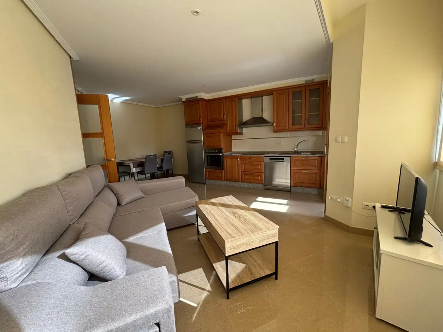 Living room of Flat for rent in Ferrol  with Heating, Parquet flooring and Furnished