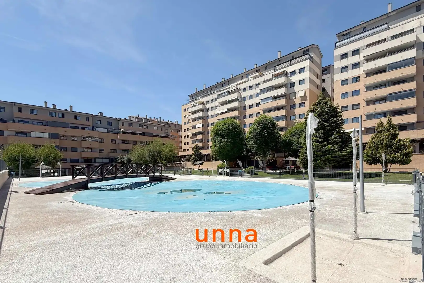 Vista exterior de Ático en venta en Alcorcón con Aire acondicionado, Calefacción y Parquet