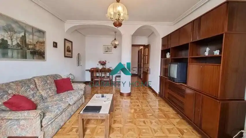 Sala de estar de Piso en venta en Pasaia con Calefacción y Balcón