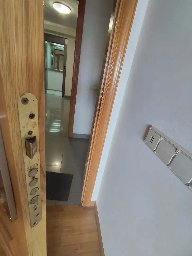 Apartamento en venta en Oleiros con Calefacción, Jardín privado y Parquet