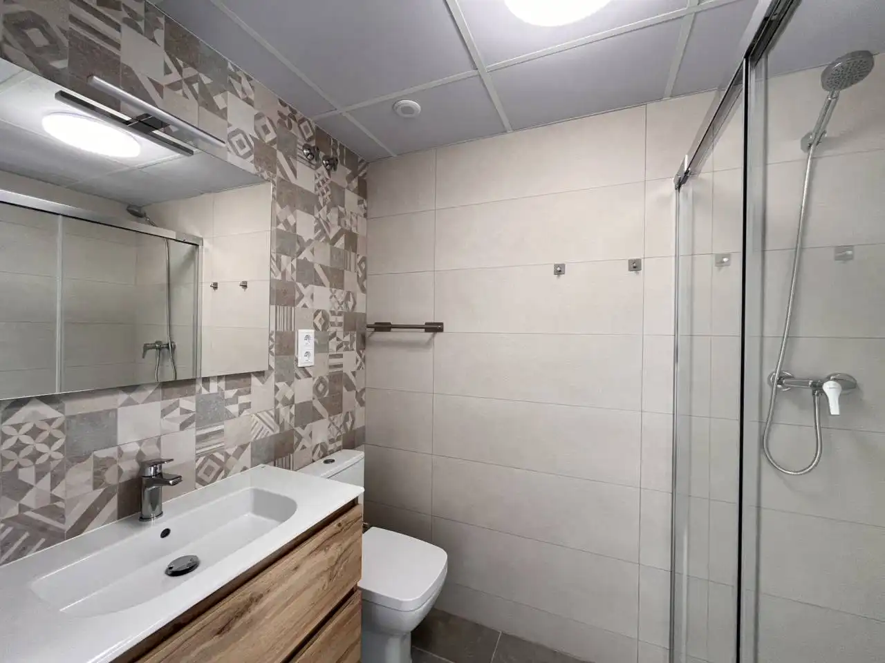 Badezimmer von Wohnung zum Verkauf in Caldes de Montbui mit Klimaanlage, Heizung und Privatgarten