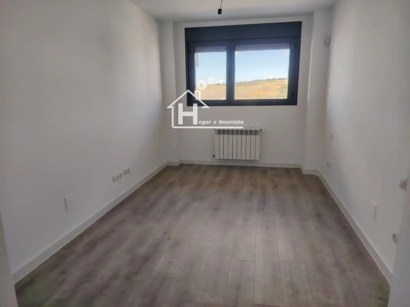 Schlafzimmer von Wohnung zur Miete in Guadalajara mit Klimaanlage, Heizung und Terrasse