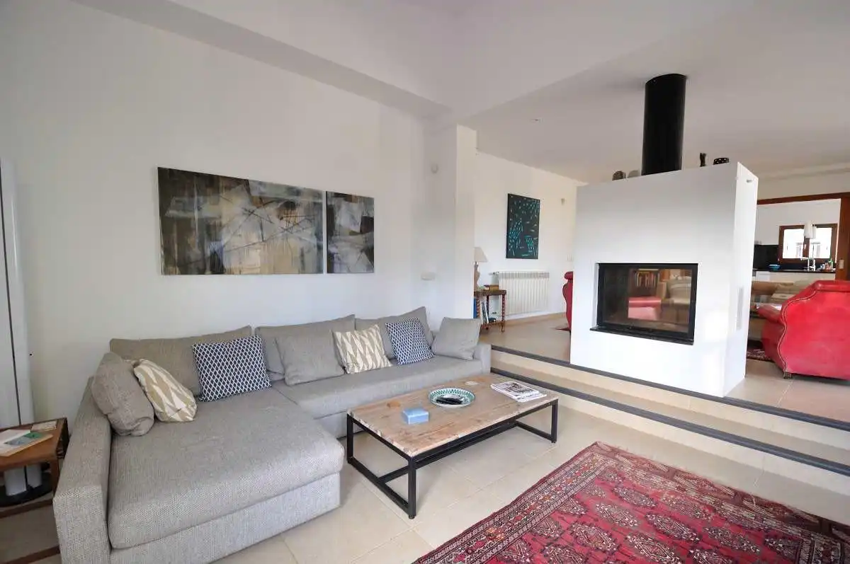 Sala d'estar de Casa o xalet en venda en Cervera del Maestre amb Aire condicionat, Calefacció i Jardí privat