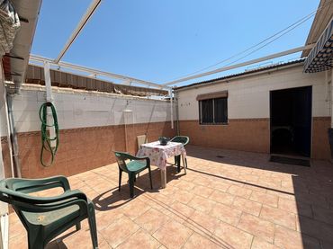 Piso con balcón en venta en Cueva de Menga
