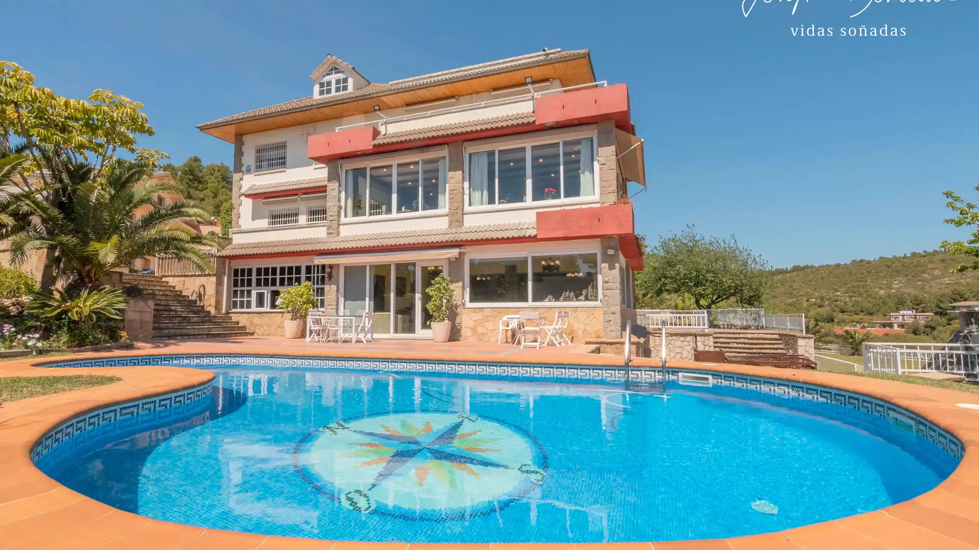 Piscina de Casa o xalet en venda en Castelldefels amb Aire condicionat, Calefacció i Jardí privat