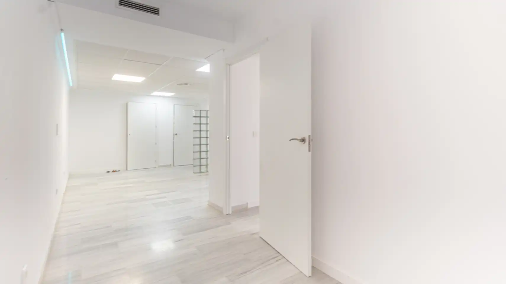 Oficina de lloguer en Dénia amb Terrassa