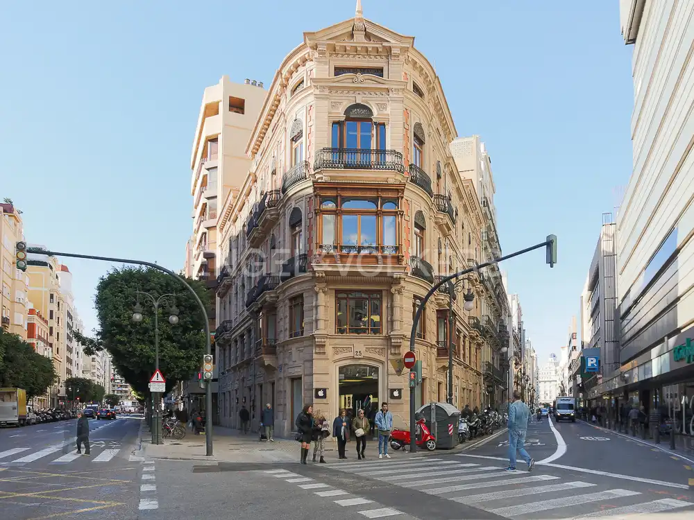 Vista exterior de Piso en venta en Valencia con Calefacción, Parquet y Terraza