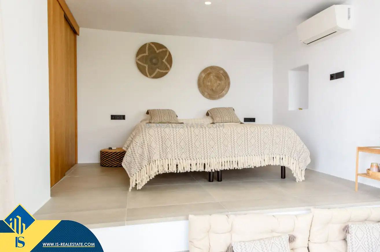 Habitación de Casa o chalet en venta en Sant Josep de sa Talaia con Aire acondicionado, Calefacción y Jardín privado