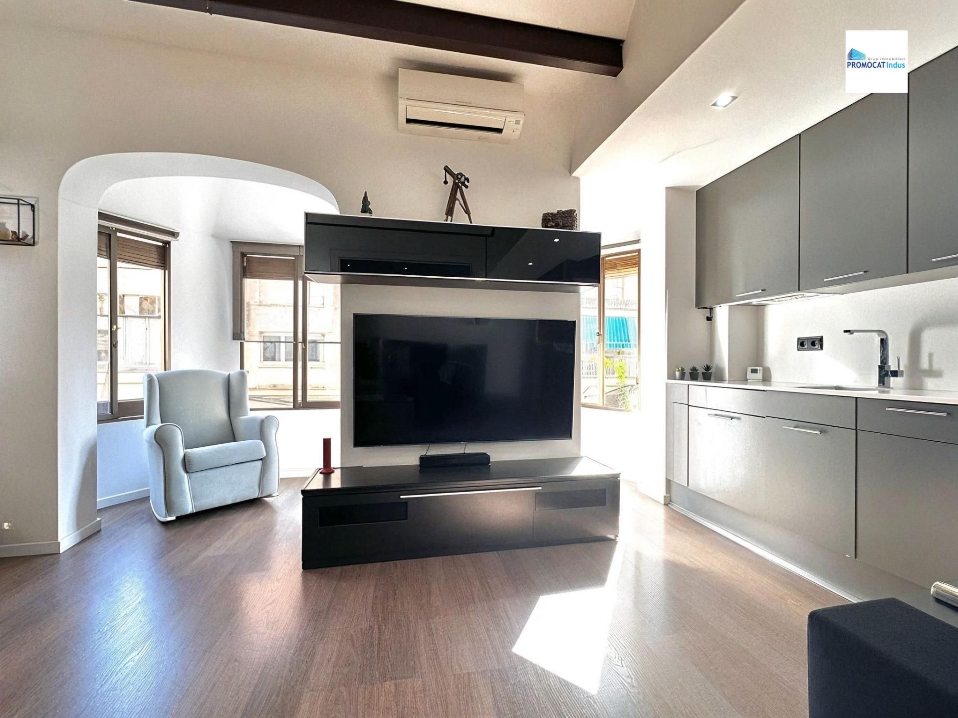 Living room of Flat for sale in Molins de Rei  with Air Conditioner, Heating and Parquet flooring