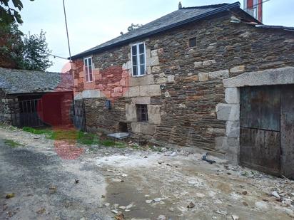 Vista exterior de Casa o xalet en venda en Lugo Capital amb Calefacció i Moblat