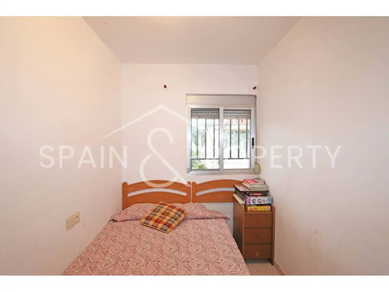 Bedroom of Houses for sale in Torrent  with Air Conditioner, Heating and Private garden