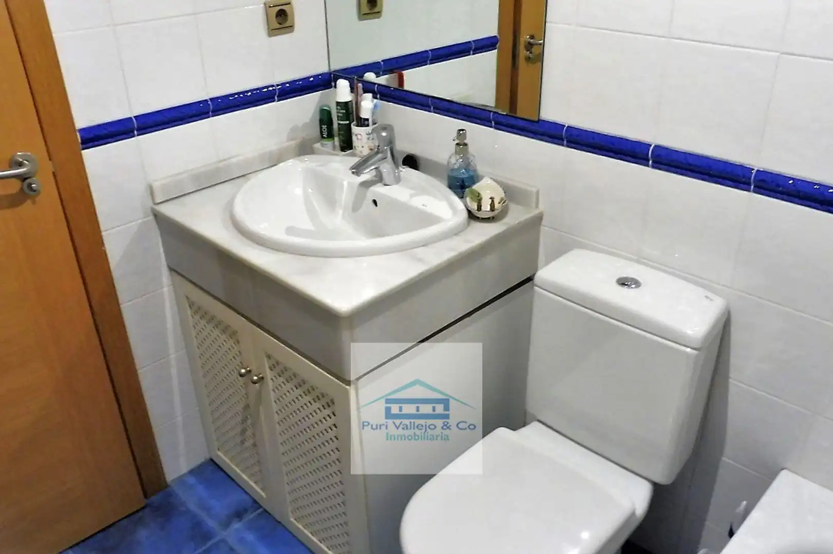 Bathroom of Detached homes for sale in Córdoba  with Air Conditioner, Heating and Terrace