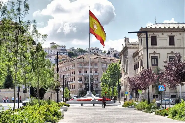 Flat with terrace for sale in Avenida de la Constitución 20, imagen 2