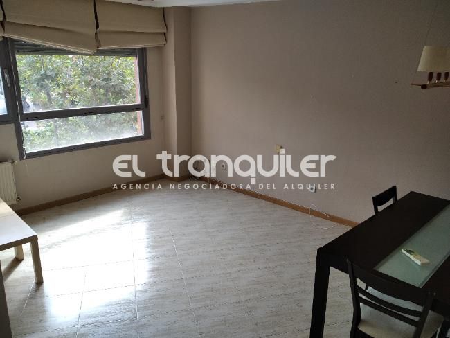 Living room of Flat to rent in Móstoles  with Air Conditioner and Washing machine