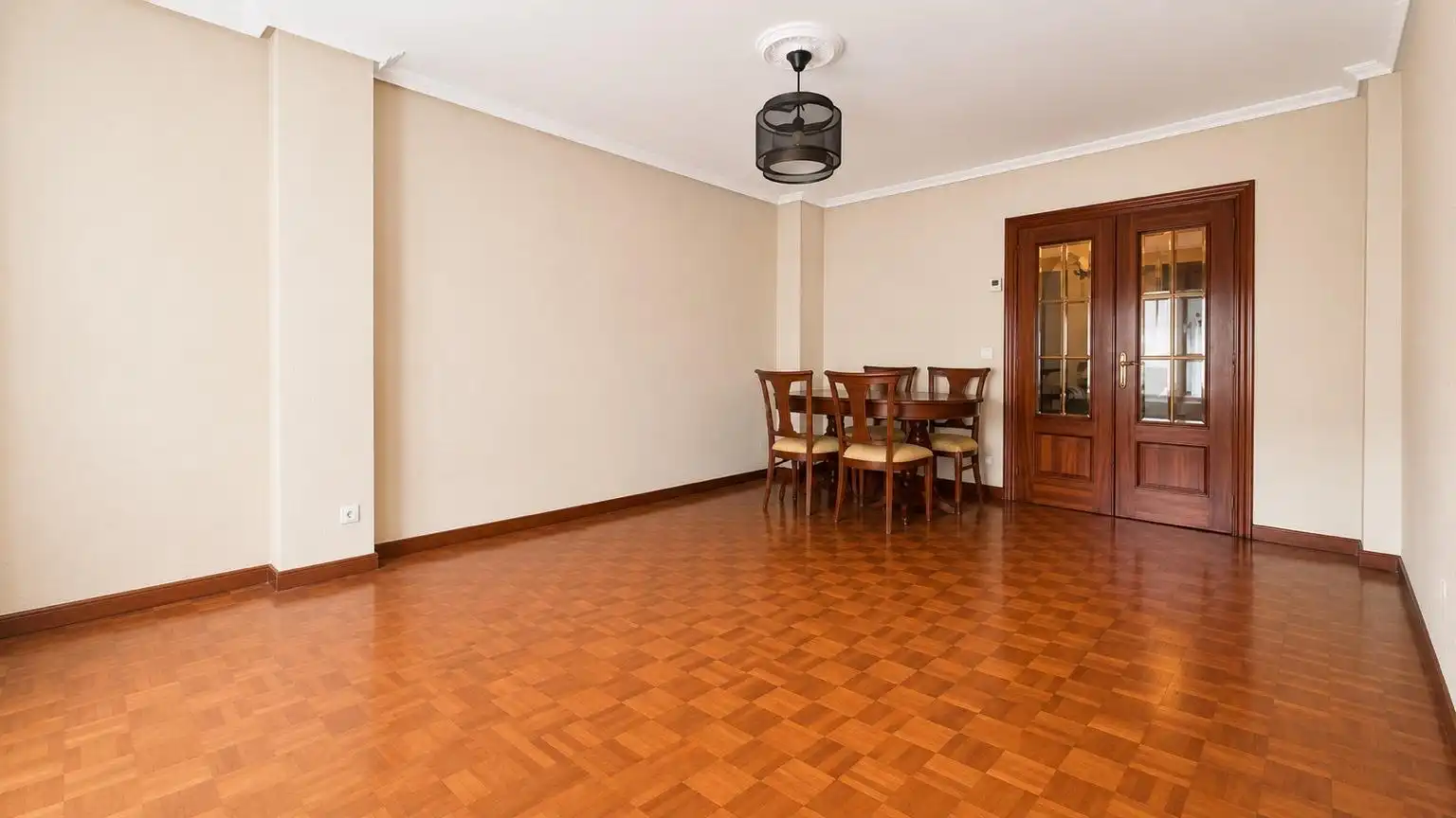 Comedor de Piso en venta en Santander con Calefacción y Balcón