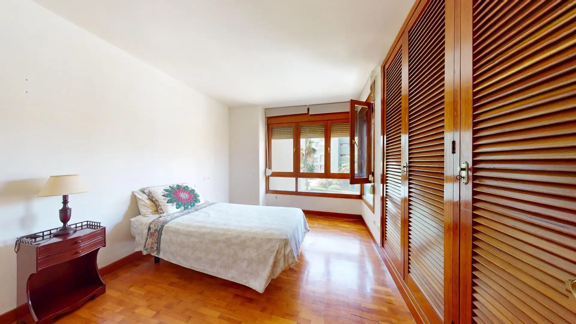 Dormitori de Pis en venda en  Palma de Mallorca amb Aire condicionat, Jardí privat i Parquet