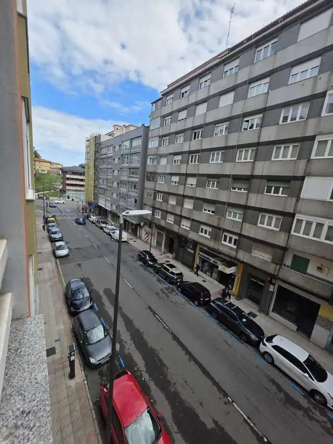 Vista exterior de Piso en venta en Avilés con Calefacción, Terraza y Trastero