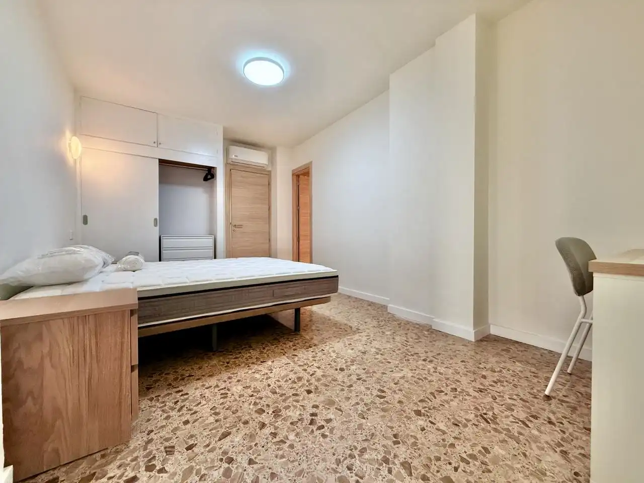 Habitación en Marquès de Fontsanta, Marquès de Fontsanta