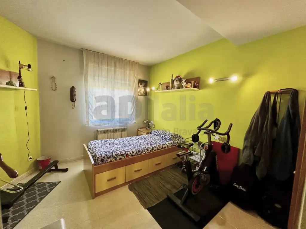 Habitación de Casa adosada en venta en Lloret de Mar con Calefacción, Jardín privado y Terraza