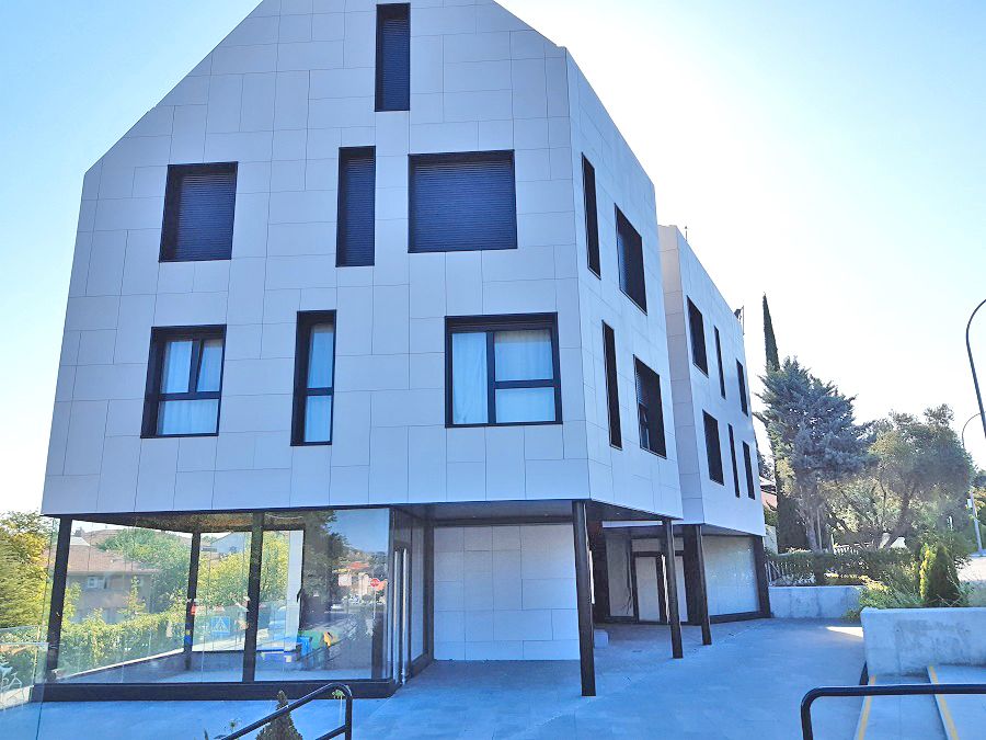 Vista exterior de Dúplex de lloguer en Torrelodones amb Aire condicionat, Calefacció i Traster