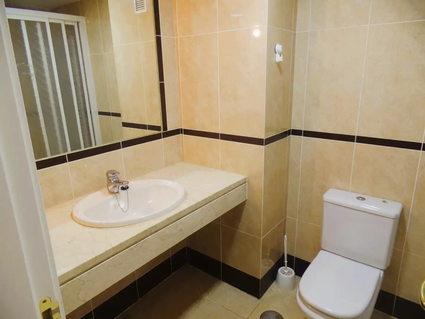 Baño de Piso en venta en Madrid con Aire acondicionado, Calefacción y Parquet