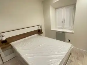 Dormitori de Apartament en venda en Gijón  amb Calefacció i Forn
