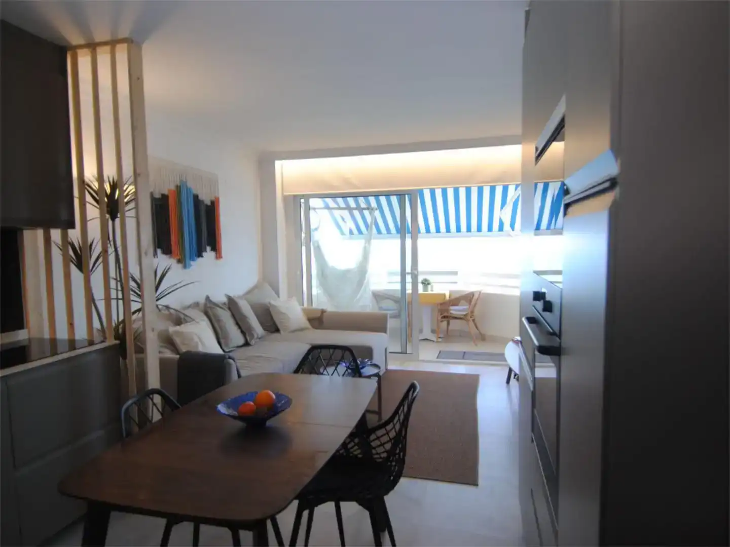Wohnzimmer von Wohnungen zur Miete in Los Realejos mit Schwimmbad und Balkon