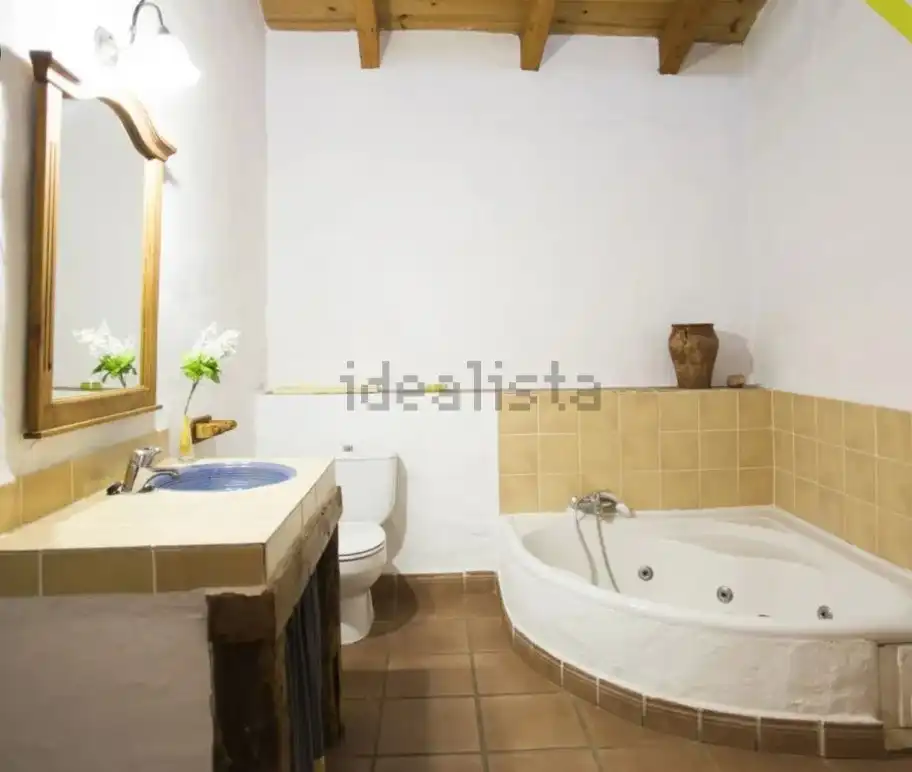 Bathroom of Country homes for sale in Segura de la Sierra  with Private garden, Storage room and Furnished