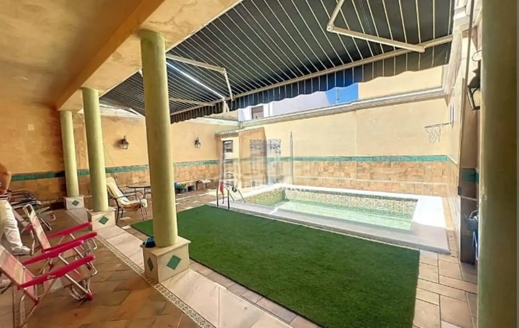 Piscina de Casa adosada en venda en Lucena amb Traster i Piscina