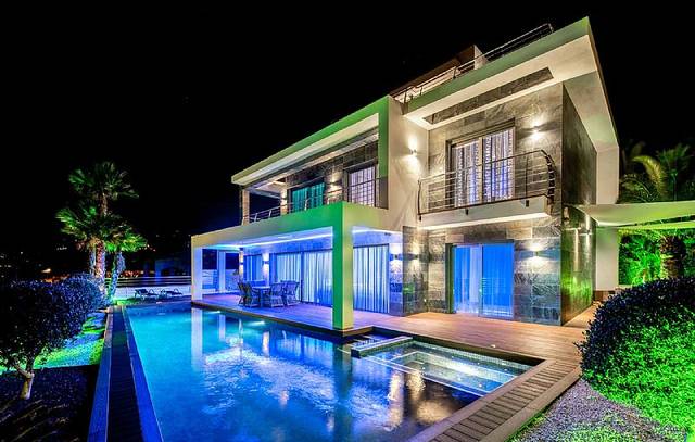 Casa-chalet en Venta en Benicolada - Las Adelfas