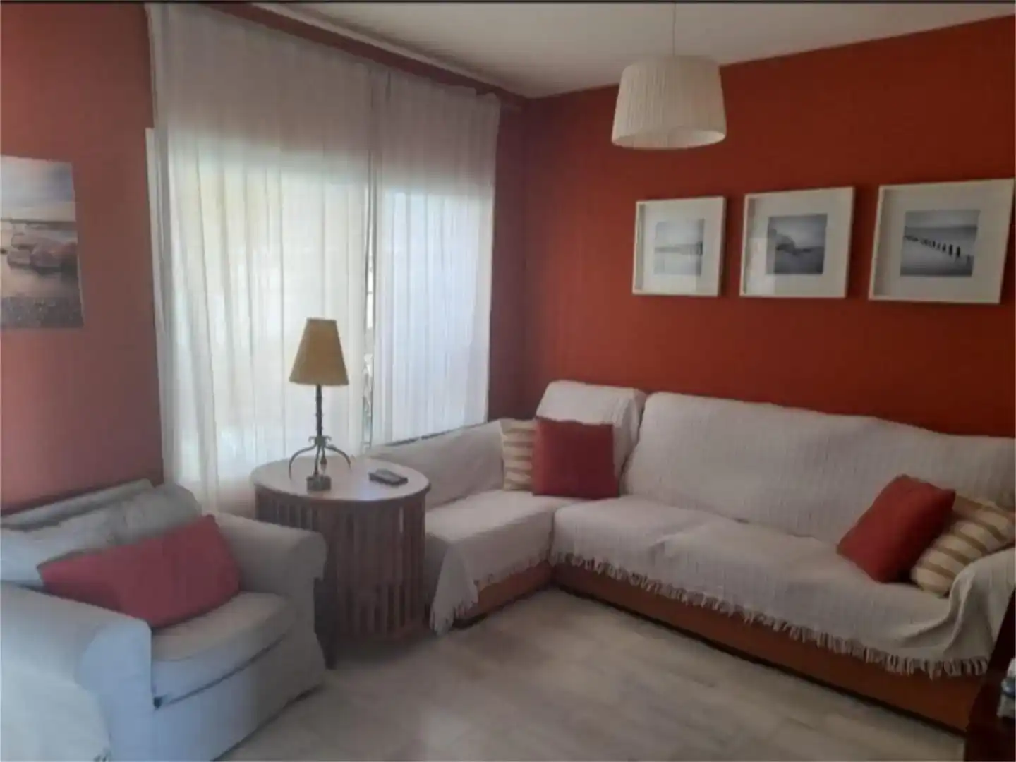 Sala d'estar de Casa o xalet en venda en Huévar del Aljarafe amb Aire condicionat i Balcó