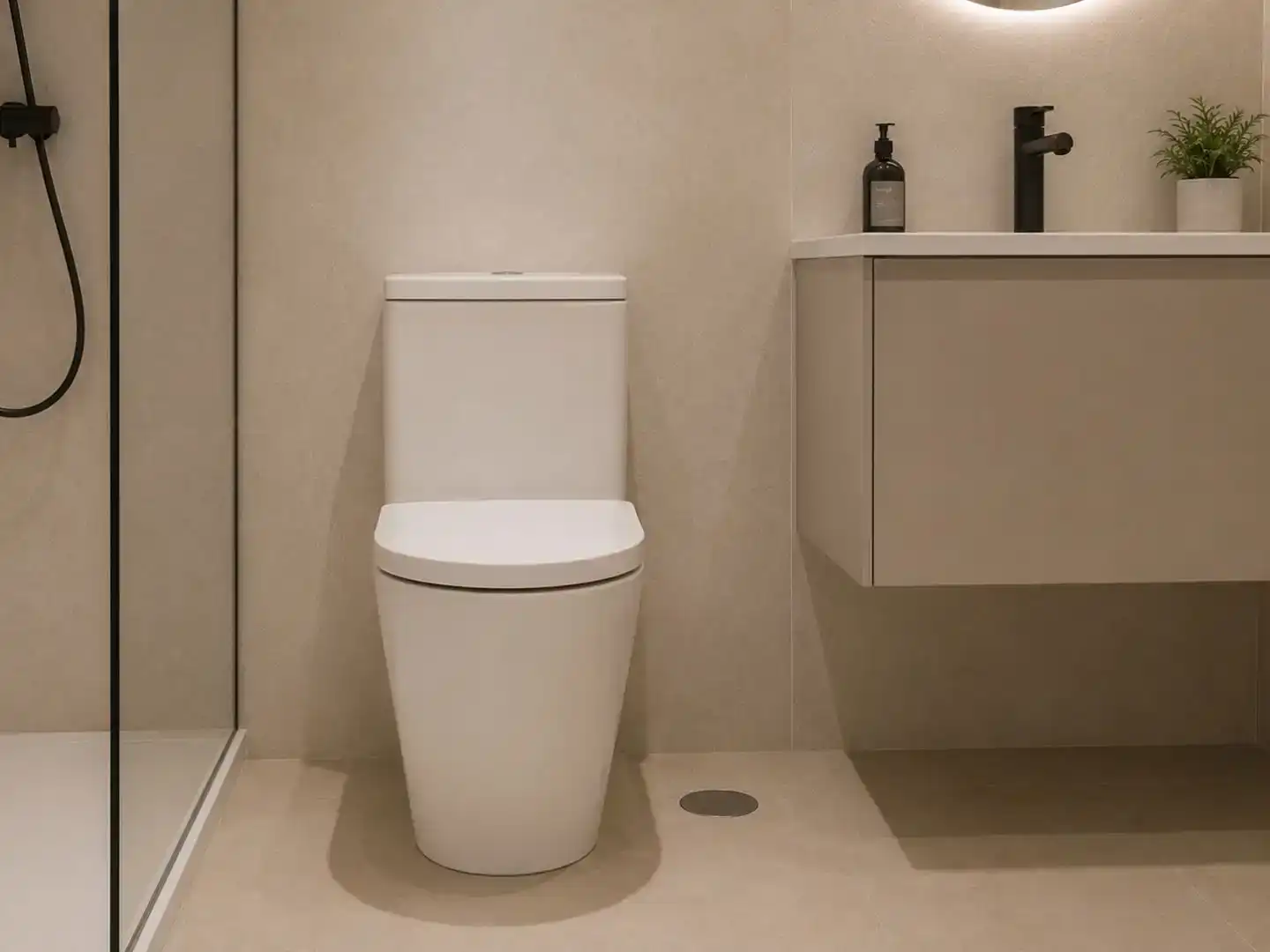 Badezimmer von Wohnung zur Miete in Granada mit Klimaanlage und Möbliert