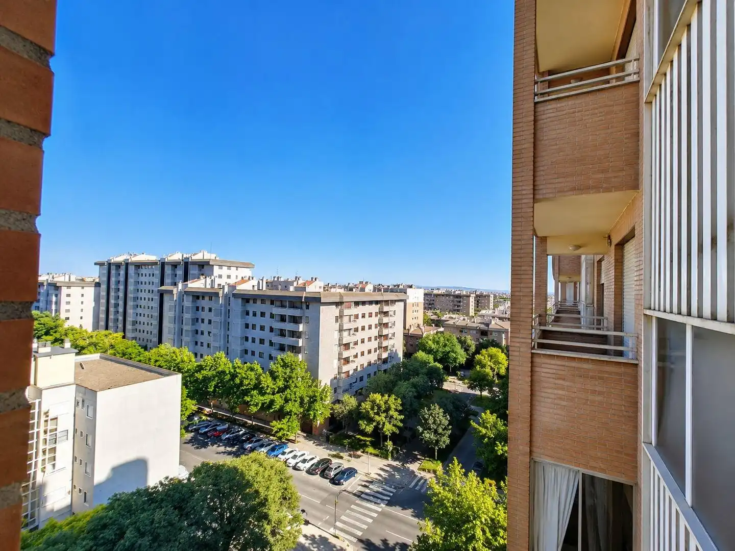 Vista exterior de Piso en venta en Zaragoza con Calefacción y Balcón