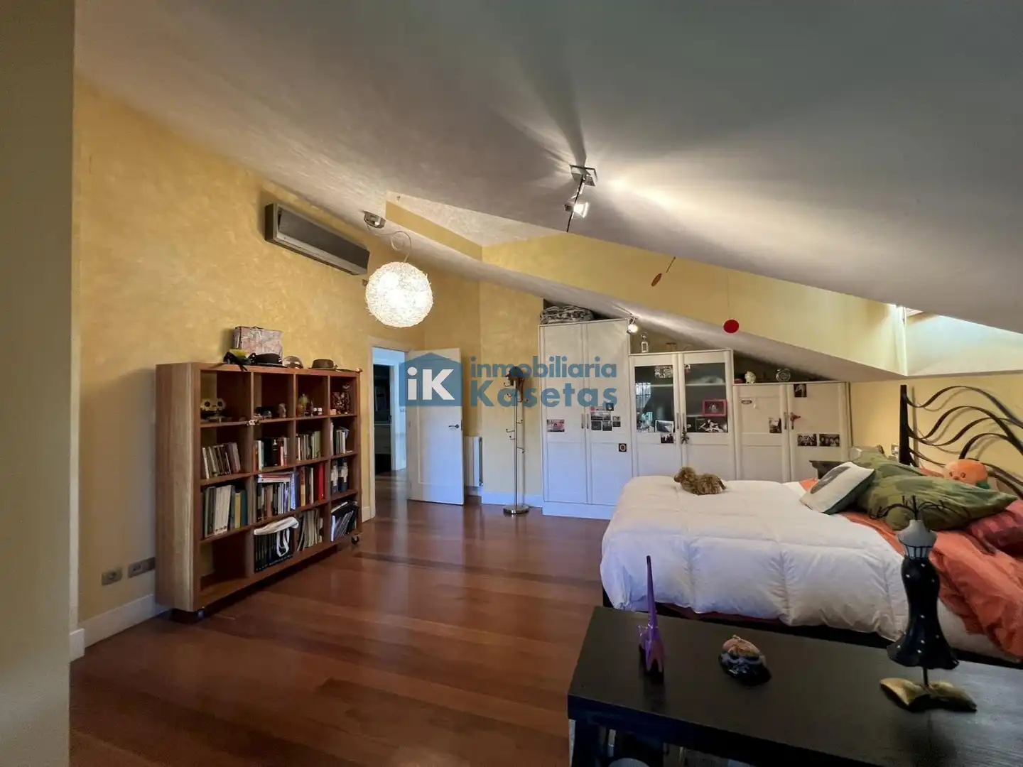 Bedroom of Houses for sale in Basauri   with Air Conditioner and Heating